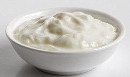 Cum faci iaurt natural de casă - cea mai ușoară rețetă, din 2 ingrediente