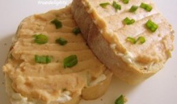 Aperitiv cu branza si crema de fasole