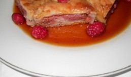 Baclava delicioasa cu zmeura