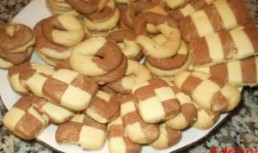 Biscuiti bicolori