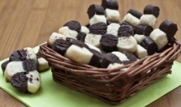 Biscuiti de casa bicolori