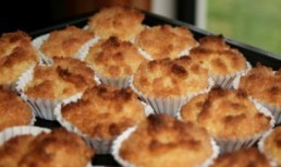 BOLINHOS DE COCO