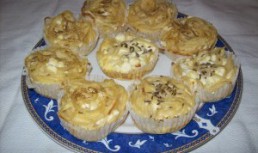 Briose aperitiv cu spaghete si branza