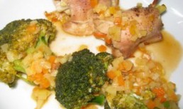 Broccoli in sos rosu