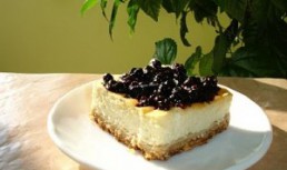 Cheescake cu dulceata de afine