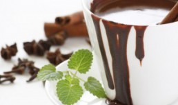 Ciocolata calda cremoasa cu menta
