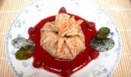 Clatite cu pere caramelizate
