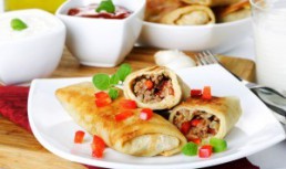Clatite de pui cu legume