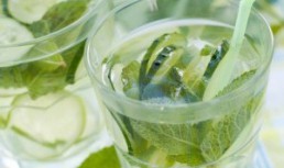 Cocktail cu soc si sampanie
