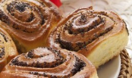 Colaci cu mac