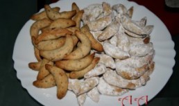 Cornulețe cu nuci. Ies fragede și poți să le umpli cu gem sau rahat