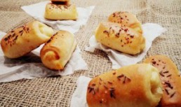 Cornulete Cu Sunca Si Cascaval