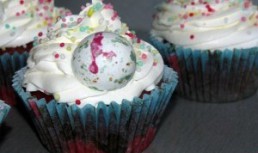 Cupcakes rosii ca de catifea