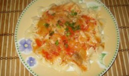 Farfalle cu sos picant