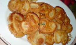 Felii de foietaj caramelizat