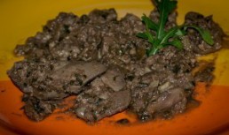 Ficatei de pui in vin
