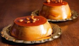 Flan cu crema de vanilie si nuci