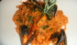 LINGUINI CU MIDII