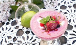 Milkshake cu fructe de padure