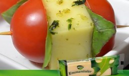 Minifrigarui cu emmentaler Delaco si sos pesto