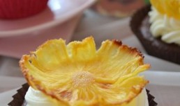Muffins cu ananas si mascarpone