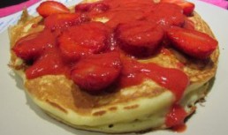 Pancakes cu capsuni