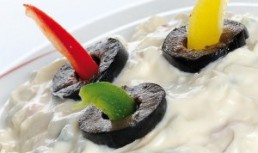Pasta de branza cu castraveti