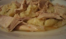 Piept de pui cu galuste de faina
