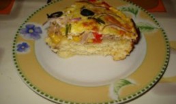 Placinta cu ton, ceapa si porumb