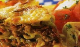 Placinta cu vinete si carne de miel