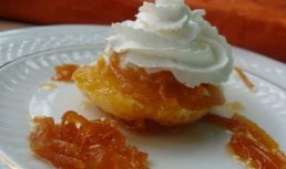 Portocale cu sos caramelizat si frisca