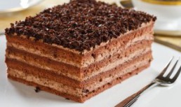 Prajitura cu blat si crema de ciocolata