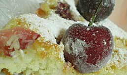 Prajitura cu cirese si nectarine