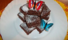 Prajitura cu nuca si dulceata