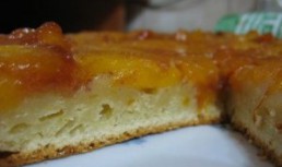 Prajitura Rasturnata Cu Piersici