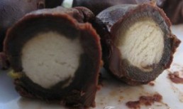 Praline din curmale