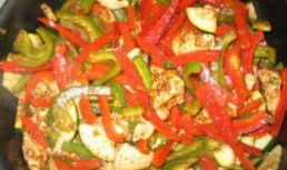 Pui Tunisian Cu Migdale Si Cuscus