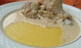 Pulpe cu vin si smantana