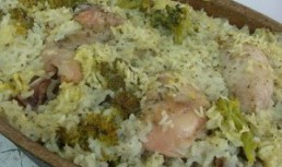 Pulpe de pui cu broccoli si orez la cuptor