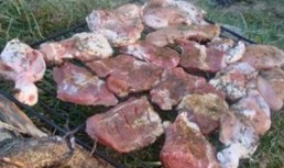 Pulpe de pui si carne de porc la gratar