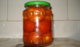 Rosii sterilizate in apa cu sare