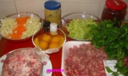 Rulada cu carne tocata si legume