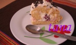 Rulada cu visine si crema de branza dulce