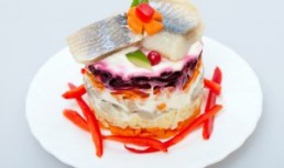 Salata cu file de hering