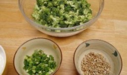 Salata de broccoli