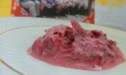 Salata de iaurt cu sfecla si menta