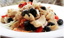 Salata de pui cu ardei copti