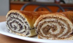 Saviecuta cu mac si nuca (baigli)