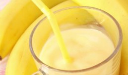 Smoothie de banana, ovaz si miere