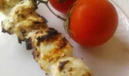 Souvlaki cu pui